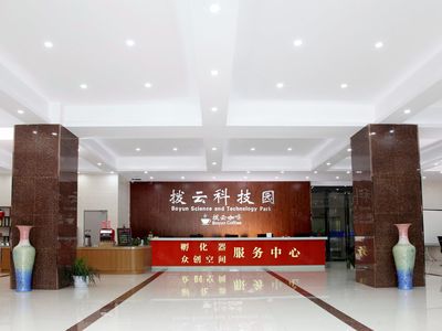 薛家撥云科技元133平精裝修辦公室直租，可注冊，享受科技中介服務